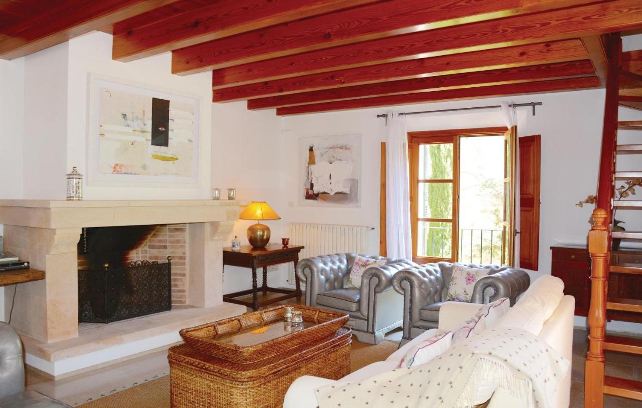 Ferienhaus 4 Bedroom Stunning In