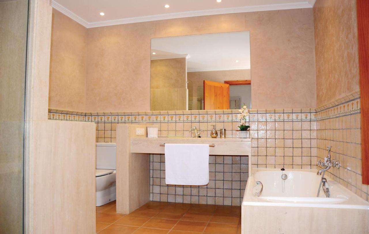 4 Bedroom Stunning In *